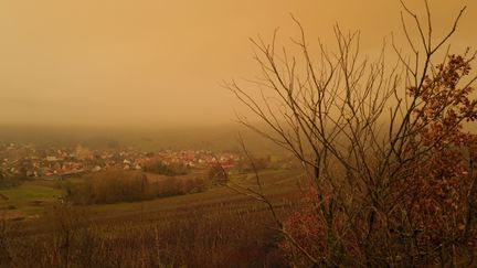 Météo : un vent du Sahara colore le ciel d’une partie de la France