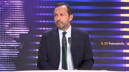 Le vice-président du Rassemblement national, Sébastien Chenu, le 12 janvier 2024 sur franceinfo. (FRANCEINFO / RADIO FRANCE)