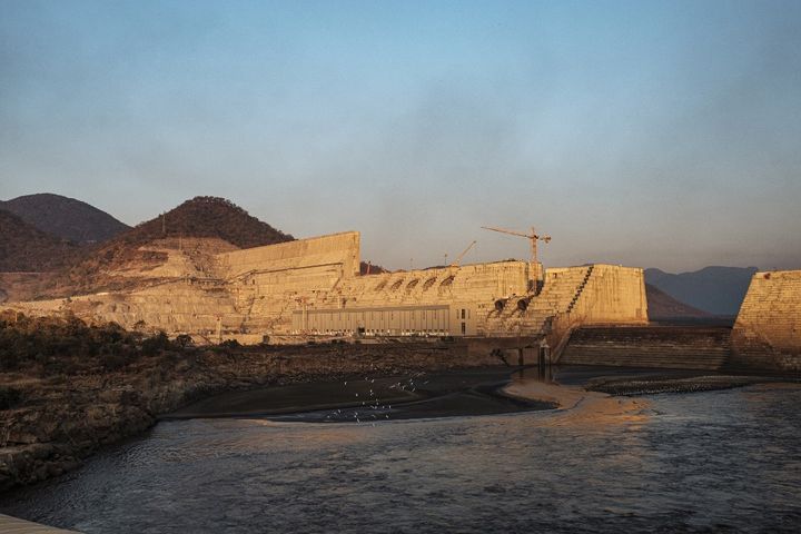 Vue générale le 26 décembre 2019 du Grandbarrage de la Renaissance sur le Nil , près de la ville de Guba en Ethiopie. (EDUARDO SOTERAS / AFP)