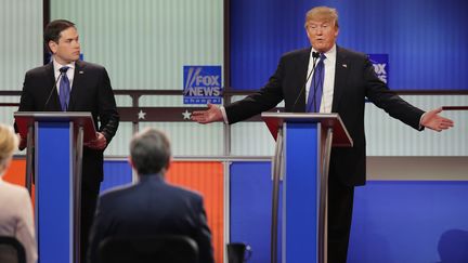 Donald Trump répondant à Marco Rubio, lors du débat télévisé de Detroit, le 3 mars 2016.&nbsp; (CHIP SOMODEVILLA / GETTY IMAGES NORTH AMERICA)