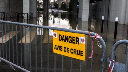 Après les inondations de janvier 2018, ici à Joinville-le-Pont, une nouvelle évaluation de la commission de reconnaissance de l'état de catastrophe naturelle est attendue le 6 mars. (MAXPPP)