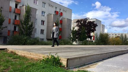 L'un des quartiers des Mureaux dans les Yvelines.&nbsp; (ALICE KACHANER / FRANCEINFO  RADIO FRANCE)