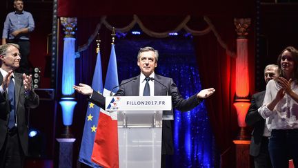 François Fillon, le 21 septembre 2016, lors d'un meeting au Cirque d'hiver, à Paris. (CHRISTOPHE ARCHAMBAULT / AFP)