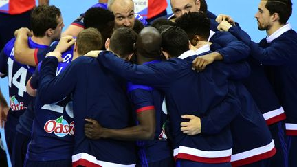 Battus par la Pologne mardi, les Bleus doivent vite réagir (ATTILA KISBENEDEK / AFP)