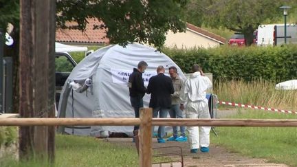 Faits-divers&nbsp;:&nbsp;une adolescente retrouvée morte en Saône-et-Loire, son petit ami reconnaît l'assassinat
 (FRANCE 2)