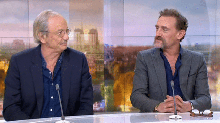 Patrick Chesnais et Jean-Paul Rouve invités du 20 Heures de France samedi 17 juin 2017.
 (France 2 / Culturebox)