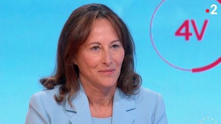 Ségolène Royal sur le plateau des "Quatre vérités", sur France 2, le 28 septembre 2021 (FRANCE TELEVISIONS)