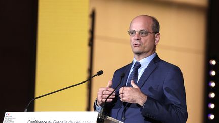 Le ministre Jean-Michel Blanquer s'exprime lors du Grenelle de l'Education, le 26 mai 2021 à Paris. (GEOFFROY VAN DER HASSELT / AFP)