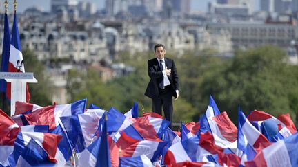 J-5 Le pr&eacute;sident candidat Nicolas Sarkozy en meeting place du Trocad&eacute;ro &agrave; Paris, le 1er mai 2012. (LIONEL BONAVENTURE / AFP)