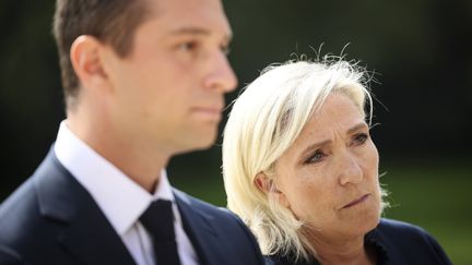 Jordan Bardella et Marine Le Pen, le 26 août 2024, à l'Elysée. (THOMAS PADILLA / AP / SIPA)