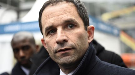 Le candidat socialiste Benoît Hamon, au salon Euromaritime de Paris, le 1er février 2017.&nbsp; (BERTRAND GUAY / AFP)