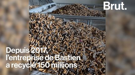 Et si vous achetiez du mobilier urbain en... mégots de cigarette ? Cette entreprise a trouvé une solution novatrice pour les transformer.