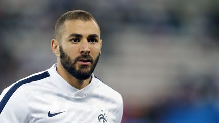 Karim Benzema avant le&nbsp;match France-Arménie, le 8 octobre 2015 à l'Allianz Riviera de Nice (Alpes-Maritimes). (VALERY HACHE / AFP)