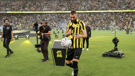 Karim Benzema accueilli par un stade plein au club saoudien d'Al-Ittihad (- / AFP)