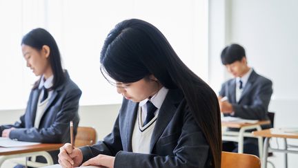 Corée du sud : pour rééquilibrer le système des retraites, un institut propose de scolariser les filles plus tôt que les garçons