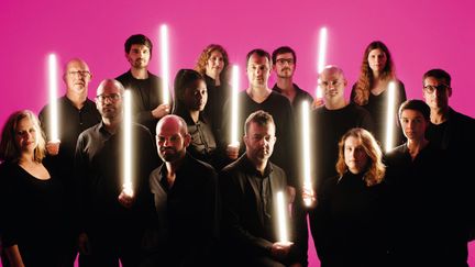 L'Orchestre national de Jazz version 2019... Au deuxième plan, vers le milieu du groupe, de face, il y a Frédéric Maurin.
 (Sylvain Gripoix)