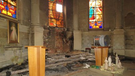 L'église Saint-Louis de Fontainebleau a été profanée et incendiée dans la nuit du samedi 9 au dimanche 10 janvier. (MAXPPP)