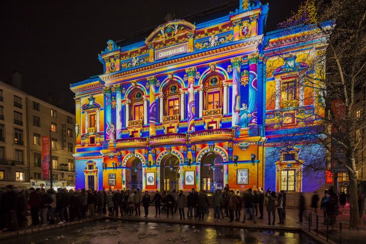 Le Théâtre des Célestins de Lyon illuminé lors de la Fête des lumières 2017. (JACQUES PIERRE / HEMIS.FR / HEMIS.FR)