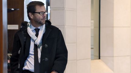 Le d&eacute;put&eacute; europ&eacute;en J&eacute;r&ocirc;me Lavrilleux arrive au p&ocirc;le financier du palais de justice de Paris, le 9 octobre 2015. (THOMAS SAMSON / AFP)