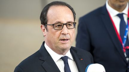 François Hollande s'exprime en marge d'un sommet européen, le 29 avril 2017, à Bruxelles (Belgique). (WIKTOR DABKOWSKI / AFP)