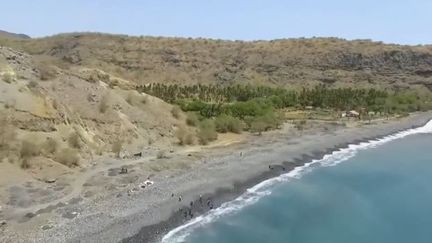 Cap-Vert : les plages pillées par les voleuses de sable