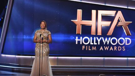 L'hotesse de cérémonie Queen Latifah sur la scène de la 18e cérémonie des Hollywood Film Awards, le 14 novembre 2014 
 (KEVIN WINTER / GETTY IMAGES NORTH AMERICA / AFP)