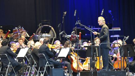 Jean-Claude Casadesus dirige l'Orchestre National de Lille
 (PHOTOPQR/VOIX DU NORD/Bruno Fava)