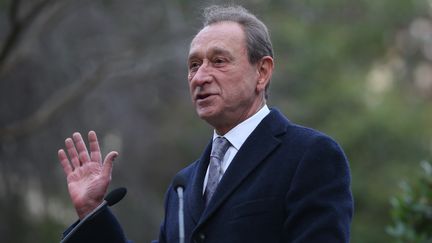 Le maire de Paris, Bertrand Delano&euml;, fait un discours &agrave; l'occasion de l'inauguration d'un square, le 17 janvier 2014, &agrave; Paris. (KENZO TRIBOUILLARD / AFP)