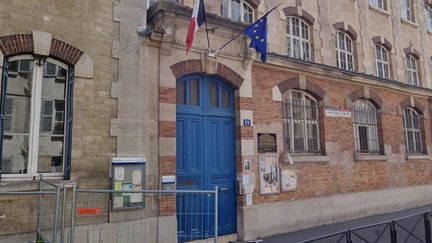 Une classe a été fermée par précaution dans l'école Blomet, à Paris. (CAPTURE D'ÉCRAN GOOGLE MAPS)