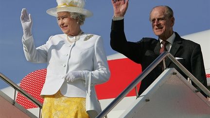 Elizabeth II et son mari, le Duc d'Edinbourgh, lors d'un voyage en Australie, le 12 mars 2006. (TORSTEN BLACKWOOD)