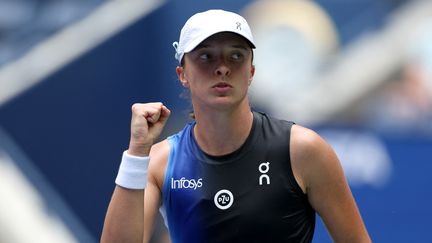 La tenante du titre, Iga Swiatek, vainqueure au premier tour de l'US Open, le 28 août 2023. (AL BELLO / AFP)