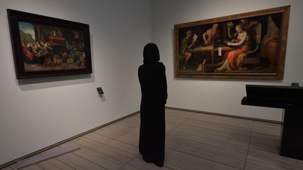 Une des salles du musée Louvre Abu Dhabi, inauguré le 8 novembre 2017 dans la capitale des Emirats arabes unis.&nbsp; (GIUSEPPE CACACE / AFP)