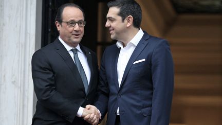 &nbsp; (François Hollande et Alexis Tsipras à Athènes le 23 octobre 2015 © Maxppp)