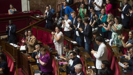 Les bancs de la gauche à l'Assemblée nationale, le 4 août 2022 à Paris. (MAGALI COHEN / HANS LUCAS / AFP)