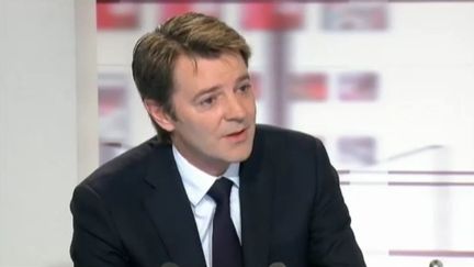 Le ministre de l'Economie, Fran&ccedil;ois Baroin, le 22 novembre 2011 sur le plateau de France 2. (FRANCE 2)