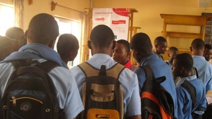 Des élèves du lycée Mbokomo dans la région centre du Cameroun.&nbsp; (Photo/E.Deudjui)