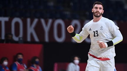 Ludovic Fabregas célèbre un but lors du premier match des Bleus face à l'Argentine, le 24 juillet (DANIEL LEAL-OLIVAS / AFP)