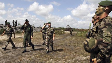 &nbsp; (Illustration : des légionnaires français en opération en 2011 au Suriname © REUTERS - Ranu Abhelakh)