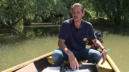 Facteur : sur sa barque, il sillonne le marais audomarois (France 3)