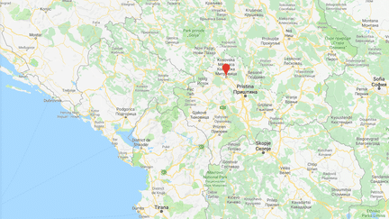 Outre des attaques en France et en Belgique, le groupe terroriste inculpé le 4 octobre 2018 au Kosovo visait plusieurs cibles liées à la communauté orthodoxe serbe dans la ville de Mitrovica. (GOOGLE MAPS)