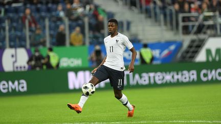 L'attaquant français Ousmane Dembélé, le 27 mars 2018 à Saint-Pétersbourg (Russie). (ALEXEI DANICHEV / SPUTNIK / AFP)