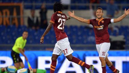 La joie de Gervinho et Francesco Totti