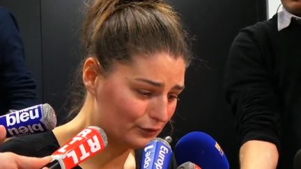 Magali Laurent, la mère de Lila, lors de sa conférence de presse, le 2 novembre 2015 à Lille (Nord). (LA VOIX DU NORD / DAILYMOTION)