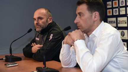 Pascal Dupraz aux côtés du président Sadran (ERIC CABANIS / AFP)