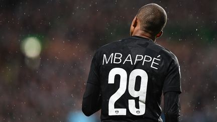 Le Parisien Kylian Mbappé, le 12 septembre 2017 à Glasgow (Ecosse). (FRANCK FIFE / AFP)