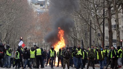 "Gilets jaunes" : de nombreuses interpellations dans la matinée