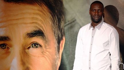 Le com&eacute;dien Omar Sy &agrave; l'avant-premi&egrave;re du film "Intouchables", le 18 octobre 2011 &agrave; Paris. (CHAUVEAU / SIPA)