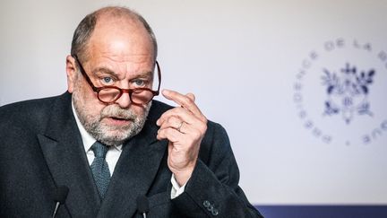 Eric Dupond-Moretti, le garde des Sceaux, lors d'une conférence de presse à l'Elysée, à Paris, le 17 avril 2024. (XOSE BOUZAS / HANS LUCAS / AFP)