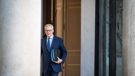 Bruno Le Maire leaving a Council of Ministers, December 6, 2023 in Matignon.  (XOSE BOUZAS / HANS LUCAS VIA AFP)