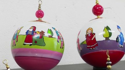 Fêtes : d’où vient la tradition des boules de Noël sur le sapin ?